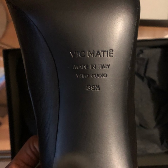 Booties - Picture 4 of 5